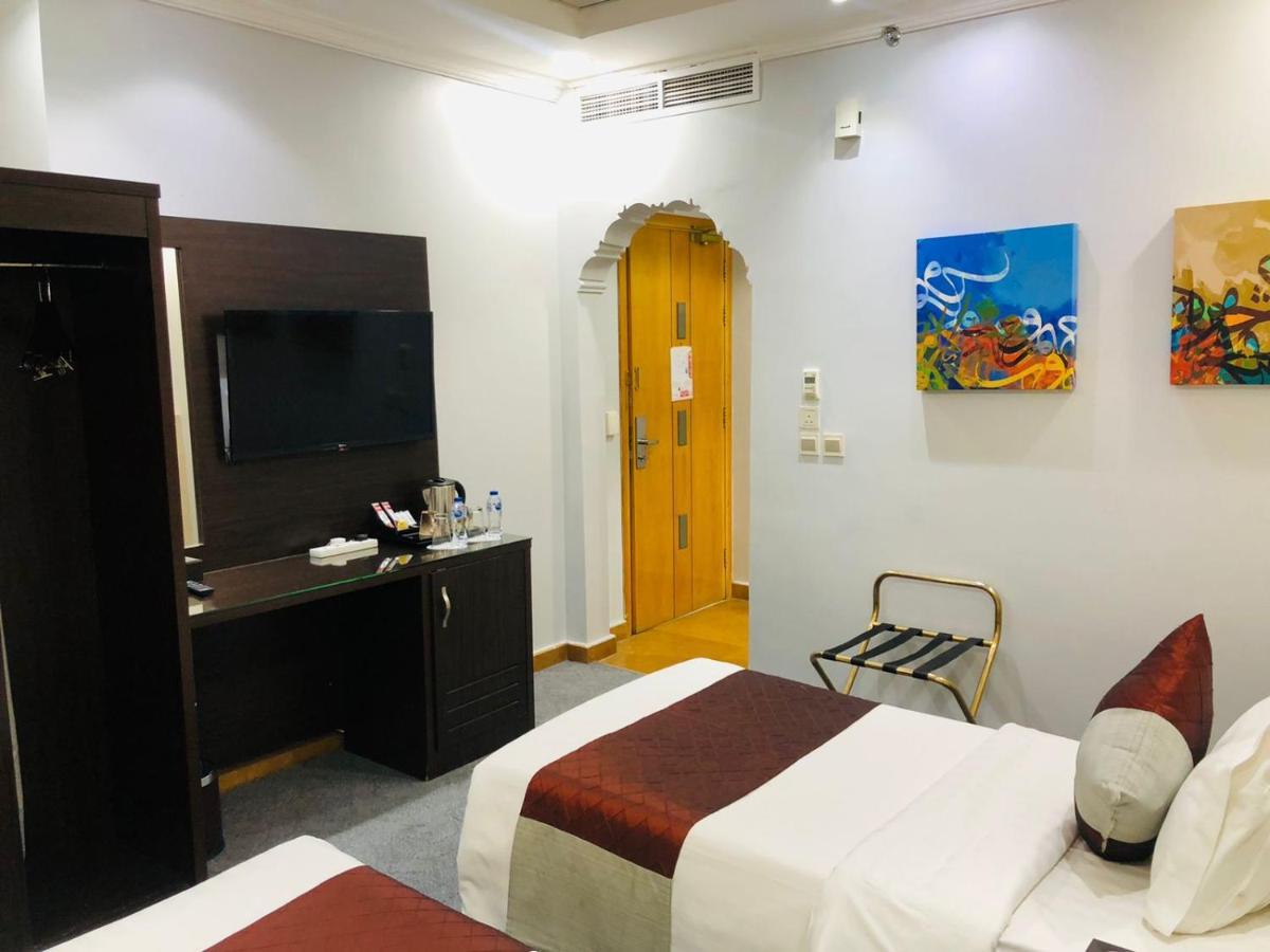 Hotel M Platinum
